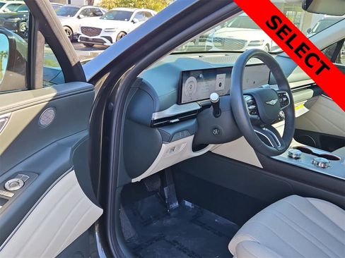 Used 2025 Genesis GV80 2.5T Select image 10