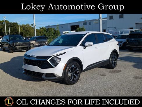 Used 2025 Kia Sportage EX FWD image 1