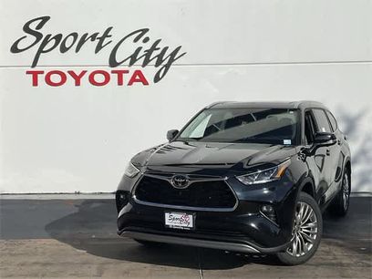 New 2026 Toyota Highlander Platinum