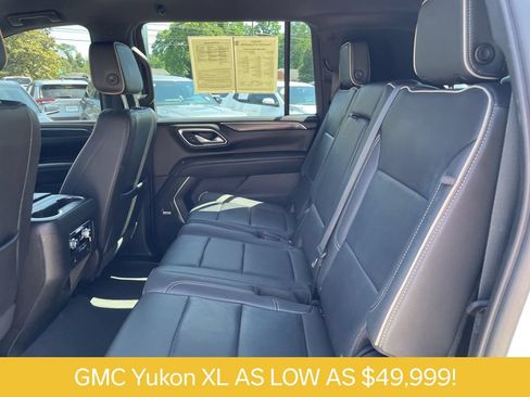 Used 2023 GMC Yukon XL SLT AWD/4WD image 35