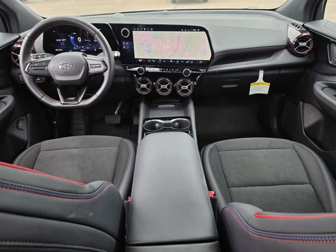 New 2025 Chevrolet Blazer EV RS AWD/4WD image 8