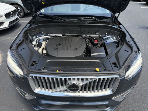 Certified 2025 Volvo XC90 B5 Plus w/ Protection Package Premier AWD/4WD image 36