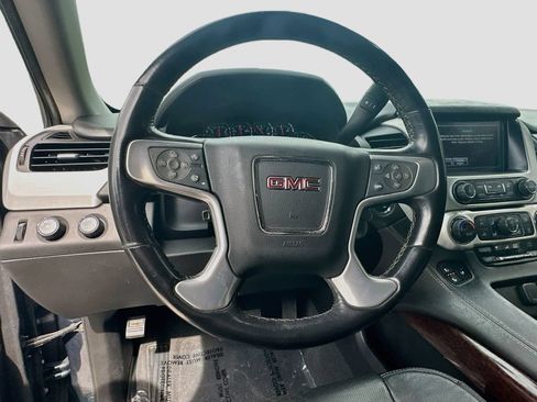 Used 2020 GMC Yukon SLT w/ Open Road Package AWD/4WD image 9