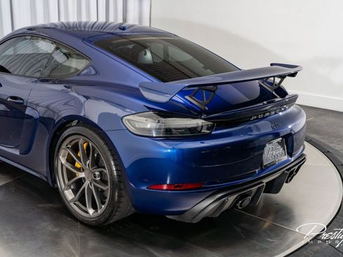 Used 2020 Porsche 718 Cayman GT4 image 13