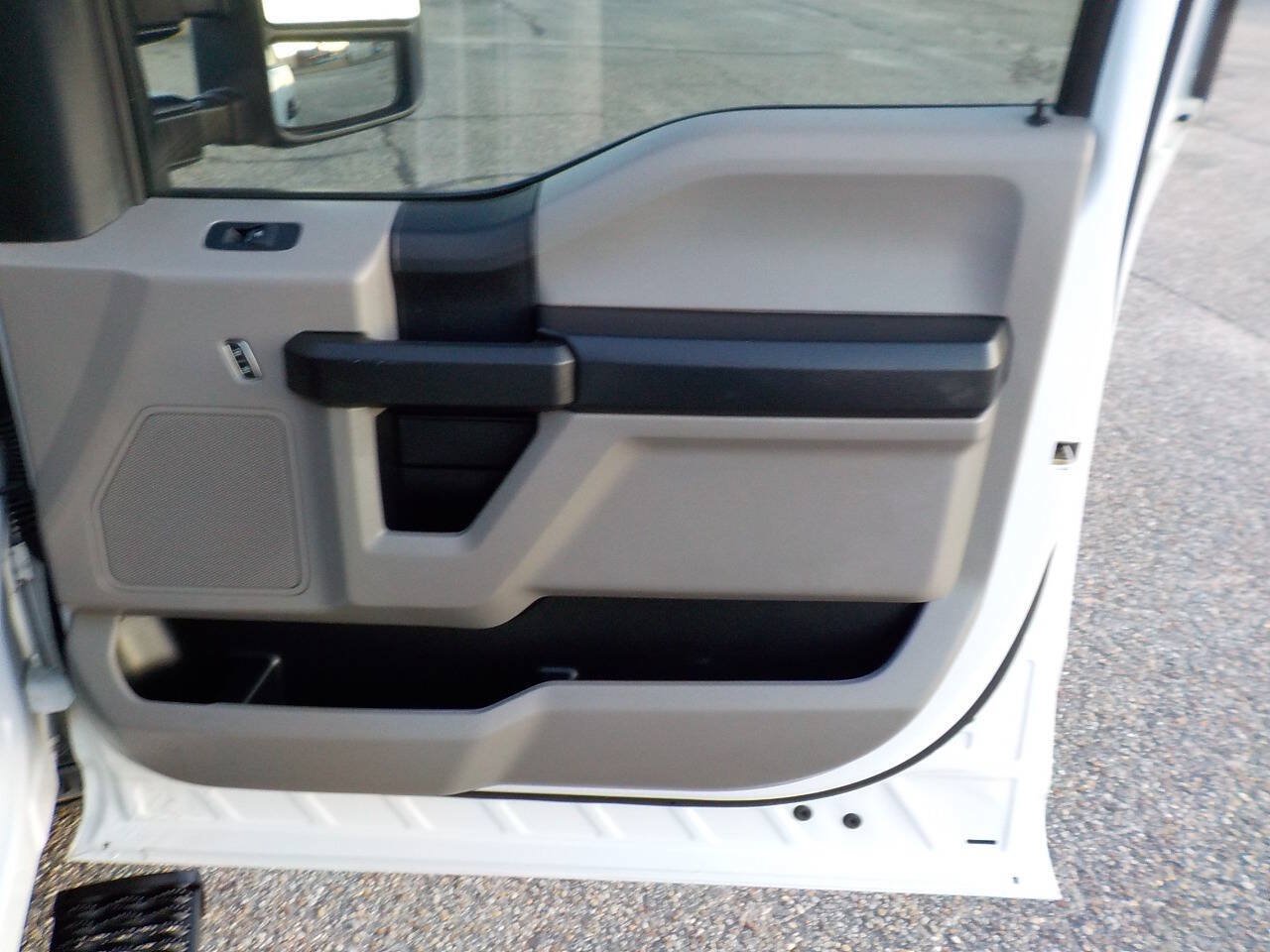 Used 2019 Ford F350 XL w/ Power Equipment Group RWD image 29