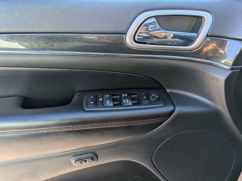 Used 2018 Jeep Grand Cherokee Trailhawk image 15