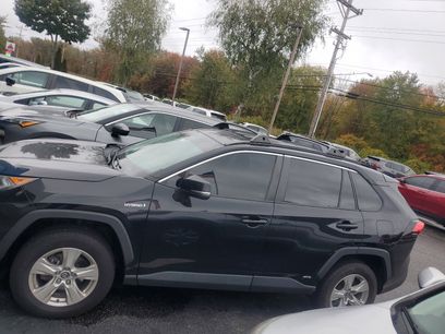 Used 2021 Toyota RAV4 XLE