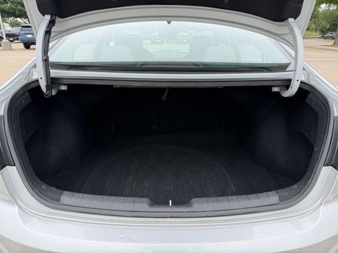Used 2020 Hyundai Elantra SEL FWD image 27