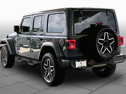 Used 2024 Jeep Wrangler Unlimited Sahara w/ Safety Group AWD/4WD image 11