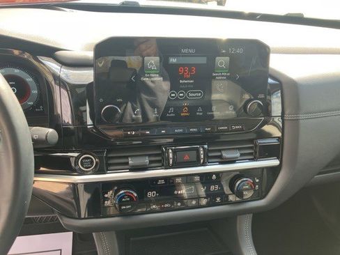 Used 2024 Nissan Pathfinder Platinum w/ Cargo Package image 17