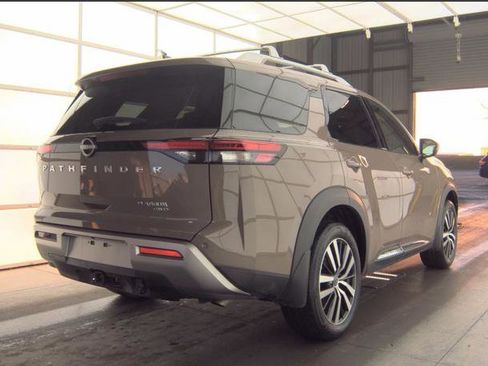 Used 2024 Nissan Pathfinder Platinum w/ Cargo Package image 2