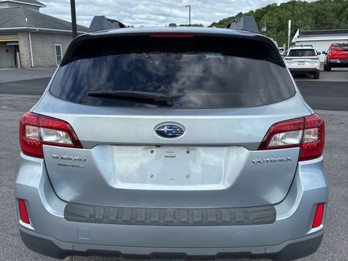 Used 2015 Subaru Outback 2.5i Limited AWD/4WD image 7