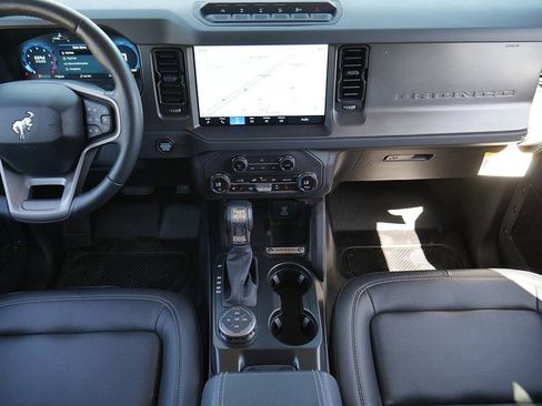 Used 2025 Ford Bronco Badlands AWD/4WD image 20