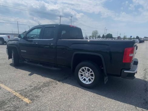 Used 2019 GMC Sierra 1500 SLE w/ SLE Value Package AWD/4WD image 6