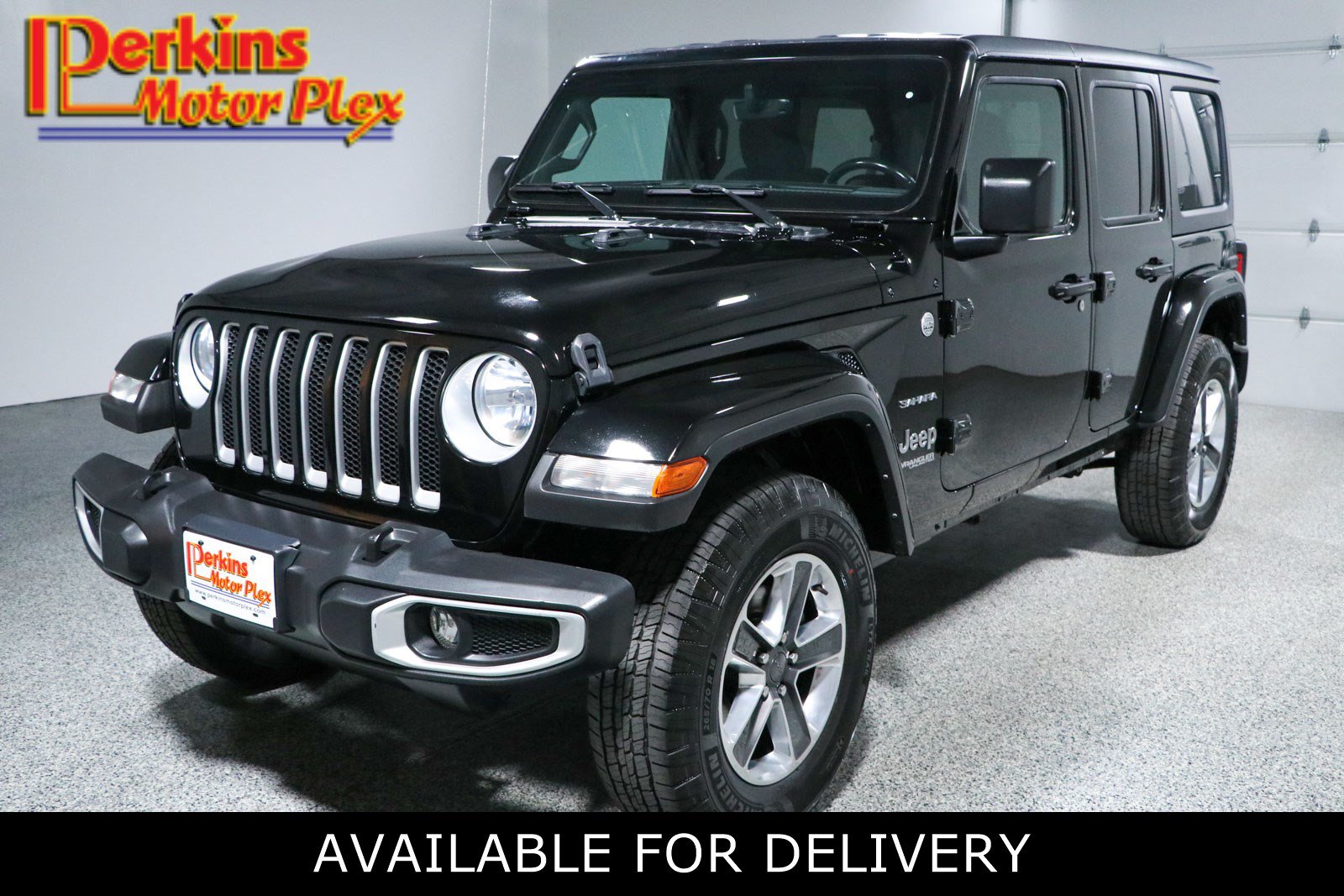Used 2022 Jeep Wrangler Unlimited Sahara w/ Cold Weather Group AWD/4WD image 1