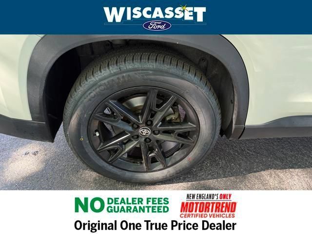 Used 2024 Toyota Grand Highlander AWD image 33