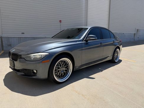 Used 2015 BMW 320i xDrive Sedan AWD/4WD image 3