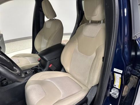 Used 2016 Jeep Cherokee Sport w/ Safety Group AWD/4WD image 13