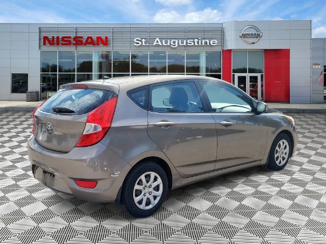 Used 2014 Hyundai Accent GS FWD image 2