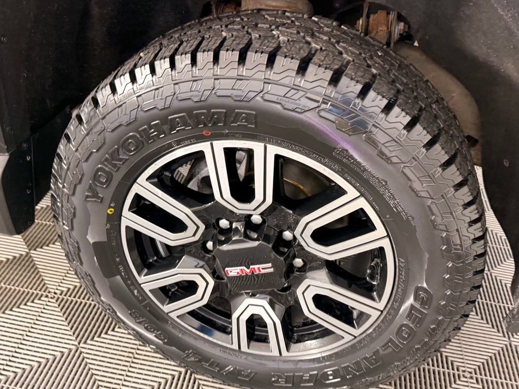 Used 2022 GMC Sierra 2500 AT4 w/ Gooseneck/5TH Wheel Package AWD/4WD image 20