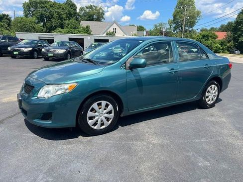 Used 2009 Toyota Corolla LE FWD image 2