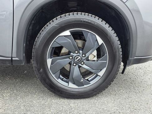 Used 2025 Nissan Rogue SV AWD/4WD image 9