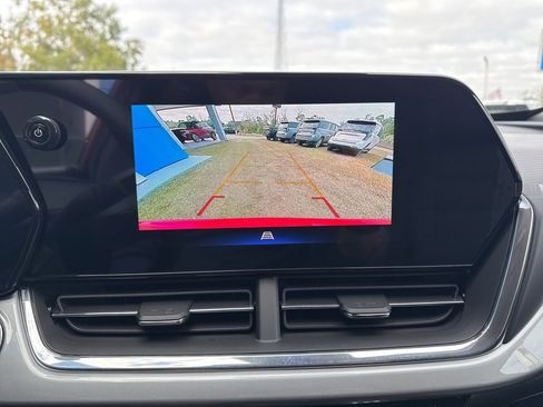 New 2026 Chevrolet Trax LT image 17