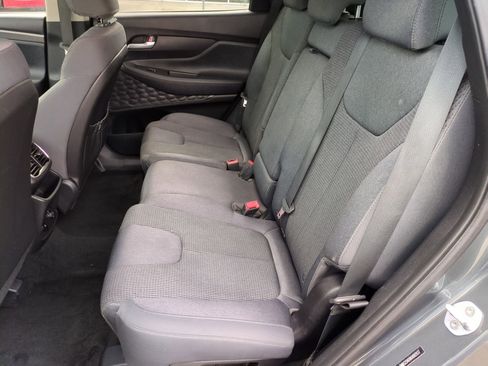 Used 2019 Hyundai Santa Fe SE image 24