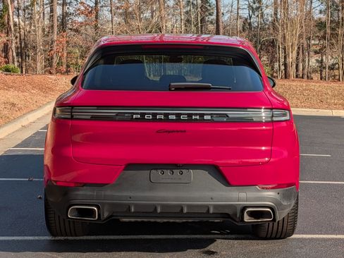 Certified 2025 Porsche Cayenne GTS AWD/4WD image 6