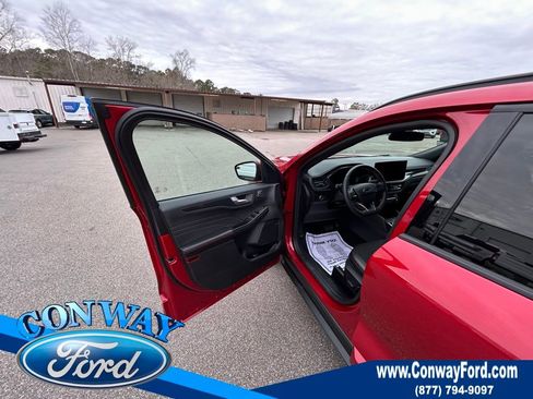 Used 2025 Ford Escape ST-Line Elite image 28