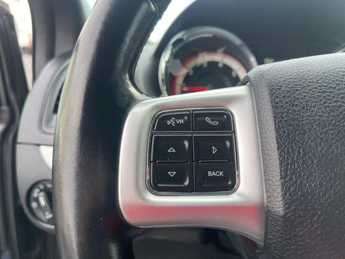 Used 2019 Dodge Grand Caravan GT FWD image 21
