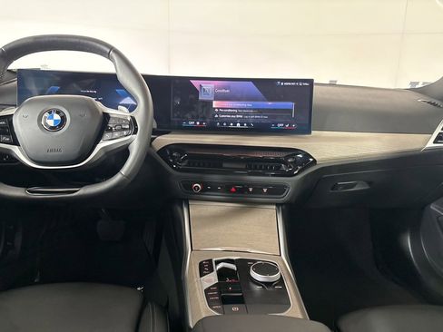 Used 2025 BMW 330i Sedan image 24