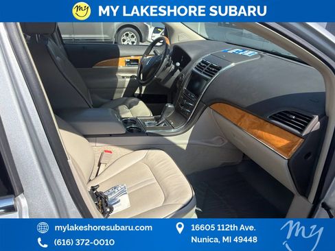 Used 2015 Lincoln MKX AWD w/ Equipment Group 102A image 17
