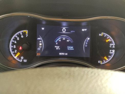 Used 2017 Jeep Grand Cherokee Overland image 23