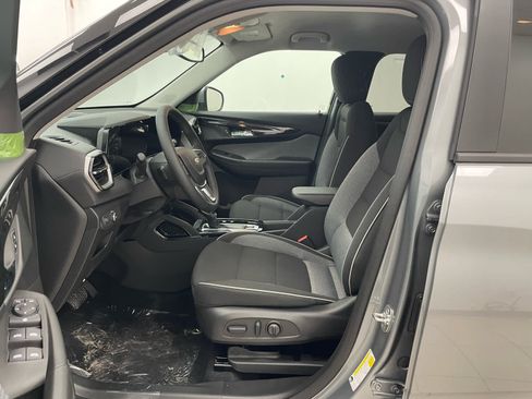 New 2026 Chevrolet TrailBlazer LT w/ Convenience Package AWD/4WD image 8