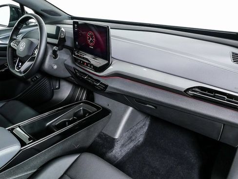 Certified 2023 Volkswagen ID.4 Pro S Plus image 21