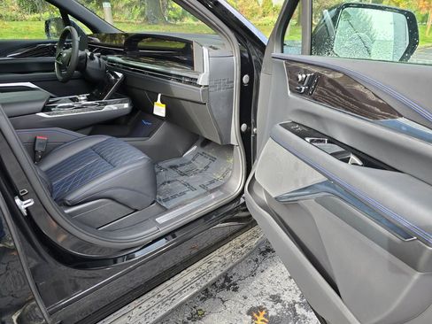 New 2026 Cadillac Escalade IQL Sport 1 image 10