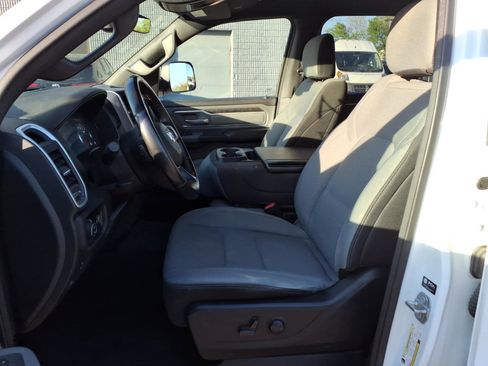 Used 2022 RAM 1500 Big Horn AWD/4WD image 16