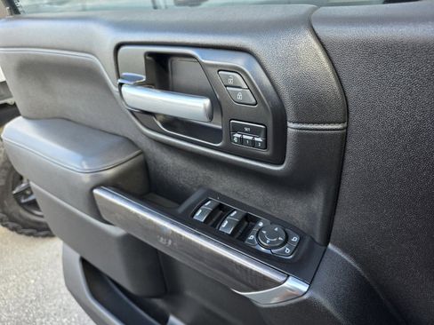 Used 2021 Chevrolet Silverado 1500 LTZ image 42