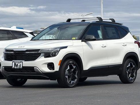 New 2026 Kia Seltos S FWD image 8