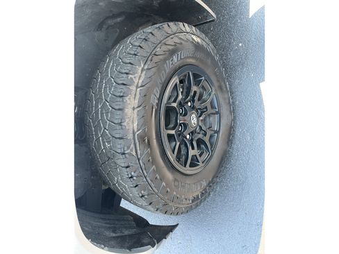 Used 2022 Toyota Tacoma SR5 AWD/4WD image 45