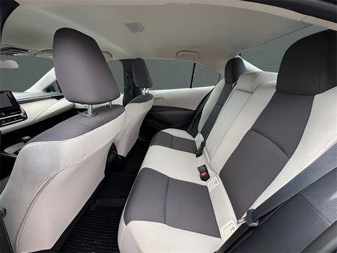 Certified 2025 Toyota Corolla LE image 14