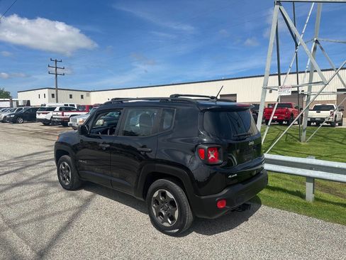 Used 2016 Jeep Renegade Sport w/ Power & Air Group AWD/4WD image 4