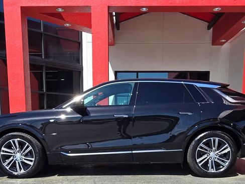 Used 2024 Cadillac Lyriq Luxury w/ LPO, Floor Liner Package image 6