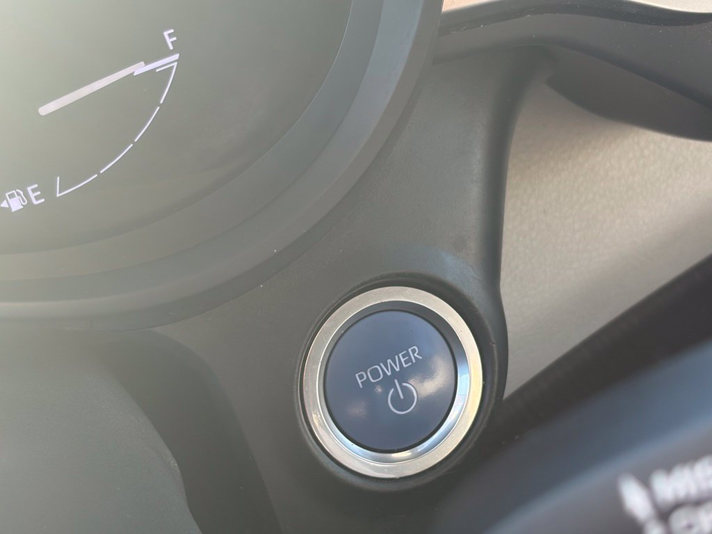Used 2023 Toyota Sienna LE FWD image 21