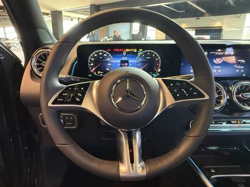 New 2026 Mercedes-Benz GLB 250 4MATIC image 30