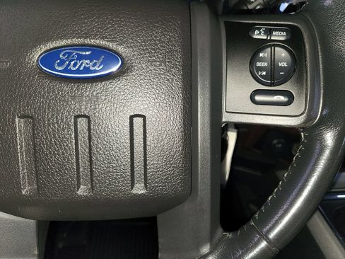 Used 2016 Ford F250 Lariat w/ Lariat Ultimate Package AWD/4WD image 26