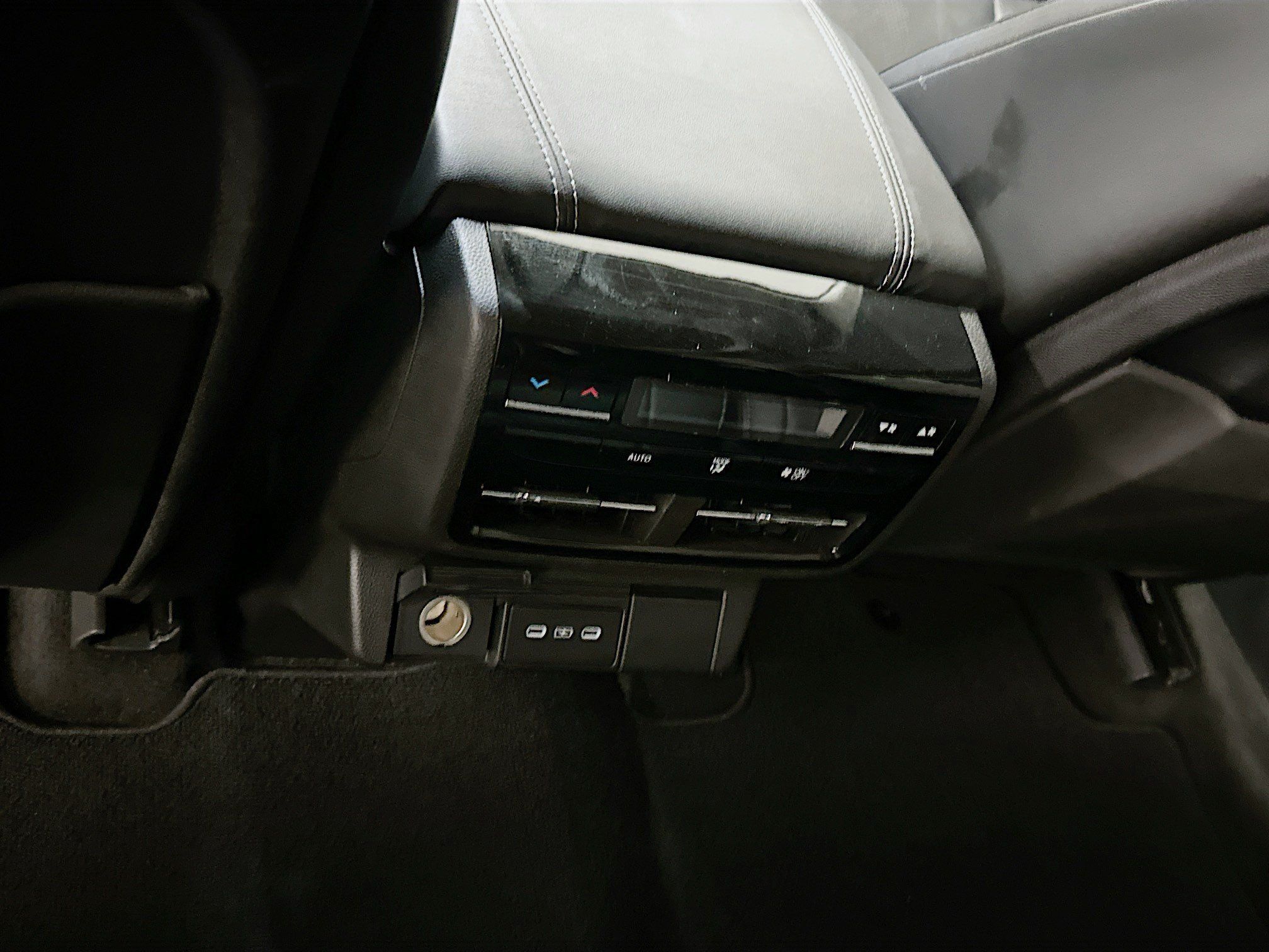 Used 2025 Acura MDX w/ Technology Package AWD/4WD image 29