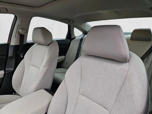 Used 2025 Honda Accord SE image 9