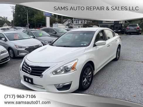 Used 2015 Nissan Altima 2.5 S w/ Sport Value Package FWD image 1